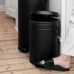 Treteimer 12 L Schwarz 5 Treteimer 12 L Schwarz -Einrichtungsgeschäft 370240 15674