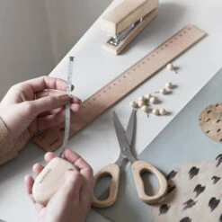 Schere Holz -Einrichtungsgeschäft 372213 14371